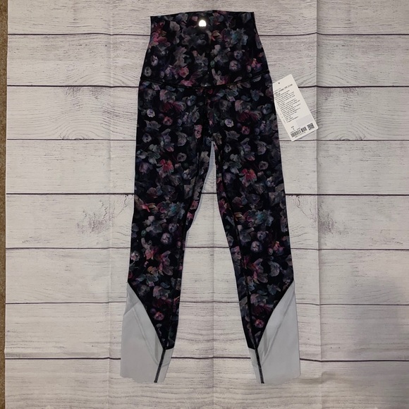 lululemon athletica Pants - NWT Lululemon Wunder Under Crop HR 23"